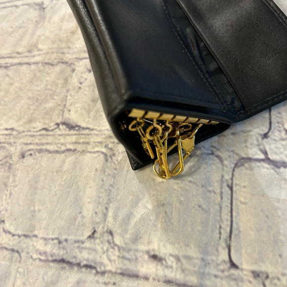 FIOCCHI ITALY BLACK LEATHER WITH GOLD TONE KEY CHAIN HOLDER WALLET - Picture 9 of 14